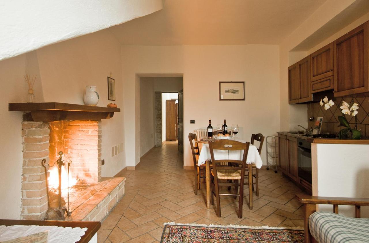 Aparthotel Borgo San Valentino Arrone Exterior foto