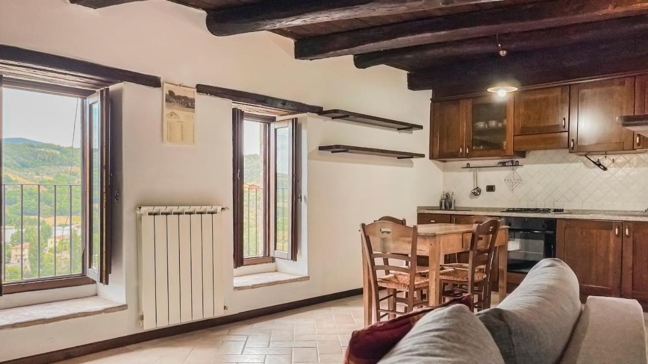 Aparthotel Borgo San Valentino Arrone Exterior foto