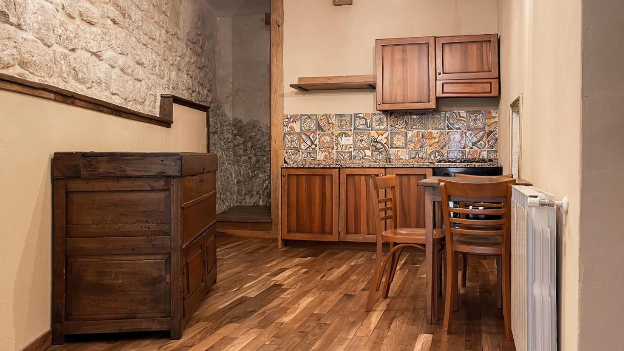 Aparthotel Borgo San Valentino Arrone Exterior foto