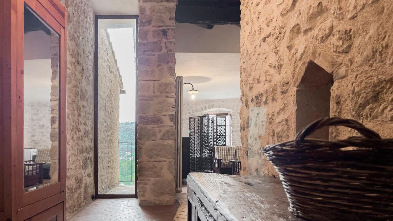 Aparthotel Borgo San Valentino Arrone Exterior foto