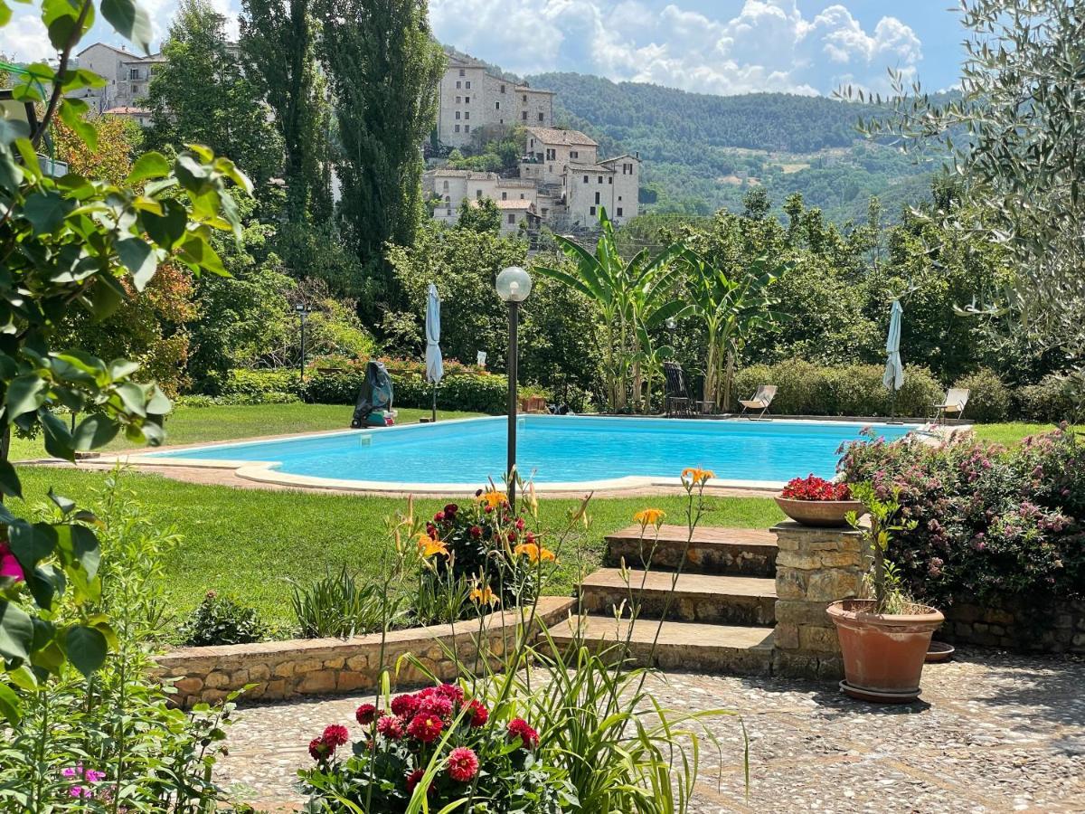Aparthotel Borgo San Valentino Arrone Exterior foto