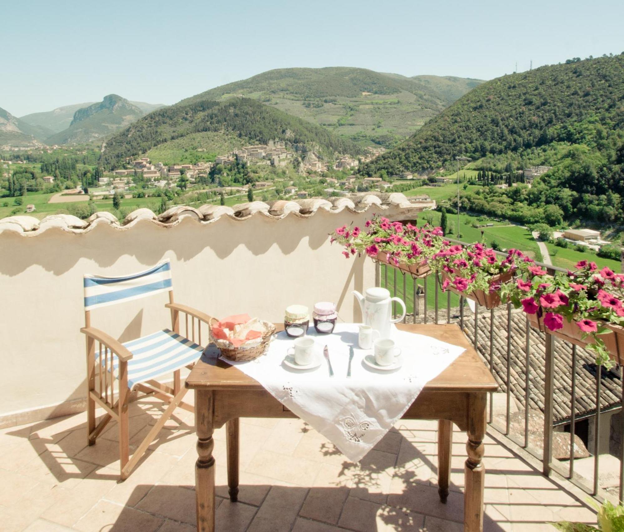Aparthotel Borgo San Valentino Arrone Exterior foto